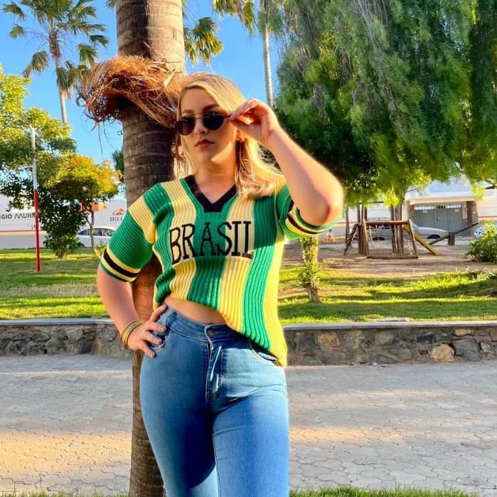 Blusa Tricot Modal Feminina Brasil Copa Verde e Branco Manga Curta Malha Canelada Verão