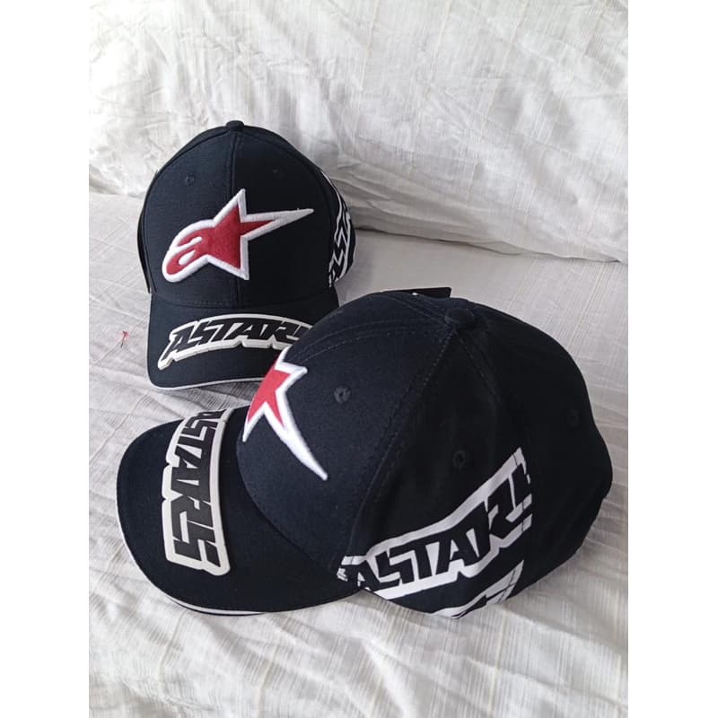 BONE ABA CURVA COM REGULAGEM