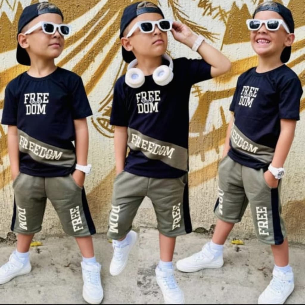 Conjunto Masculino Infantil Juvenil Kit Blusa 100% Algodão + Bermuda Moletinho do 2 ao 14 anos