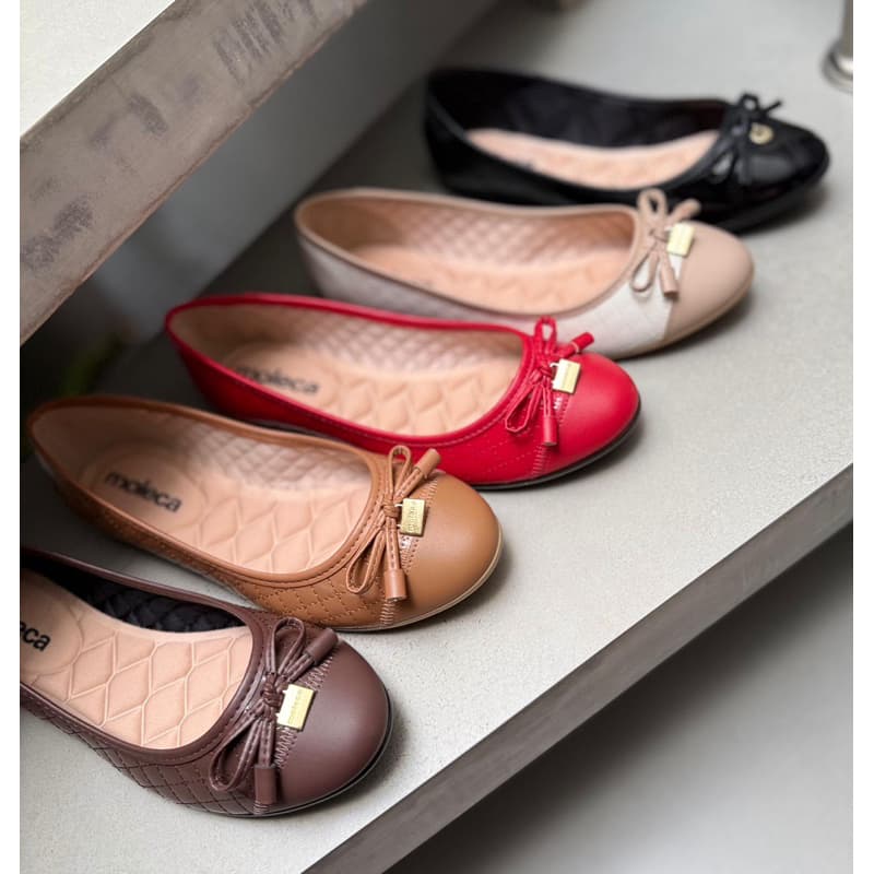 Sapatilha Feminina MOLECA ORIGINAL Bico Redondo em Verniz Laço/Coração confortavel Oferta .