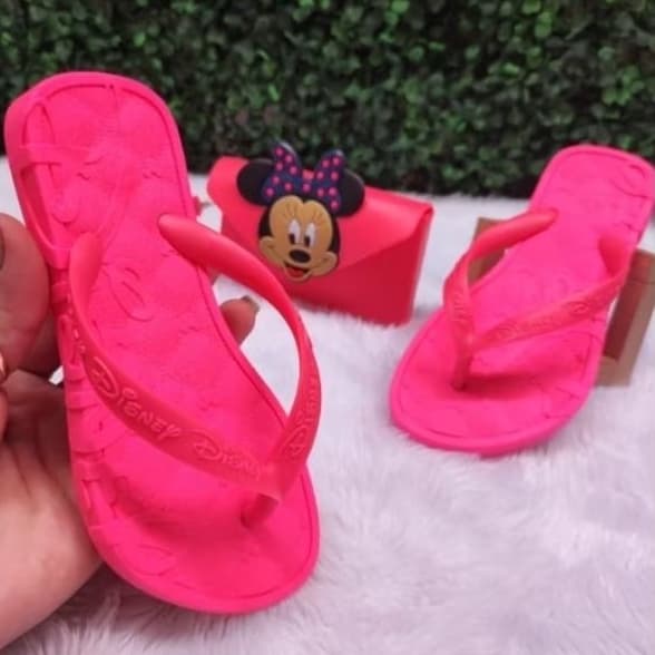 Kit Chinelo + Bolsinha Infantil Feminino Minnie emborrachada