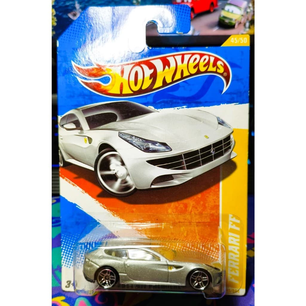 Hot Wheels 2011 HW Premiere Ferrari FF Cinza Prata N045 Lacrada Rara