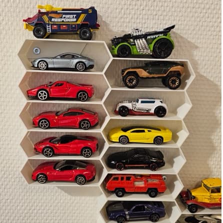 Display Expositor de Carrinhos Hot Wheels / Matchbox – Organização e Estilo para 10 Carrinho