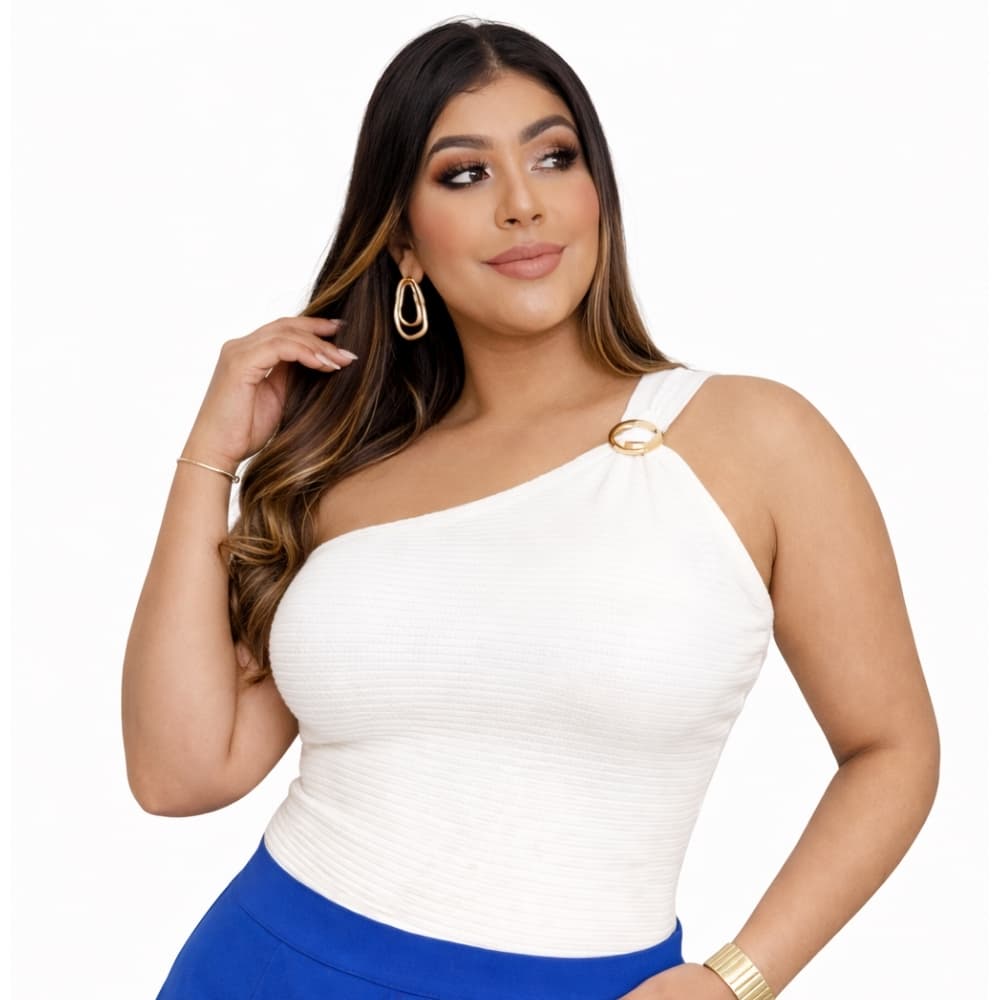 Blusa Mula Manca com Fivela no Ombro Tecido Ana Ruga Canelada Plus Size Feminina