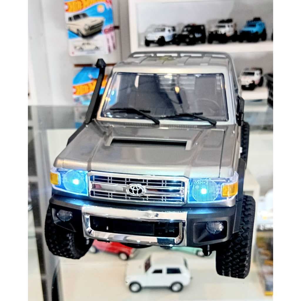 Miniatura Radio Controle Escala 1/12 Off-Road Toyota 4WD MN82 Pró