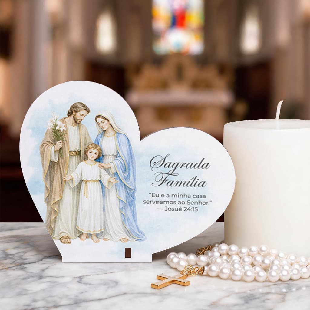 Lembrancinha Católica de Coração Sagrada Família MDF Decoração para Eventos - Kit de 45 unidades