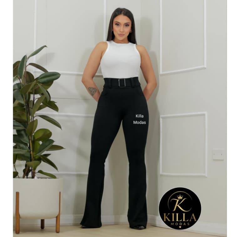 Calça flare boca de sino em malha crepe cintura alta