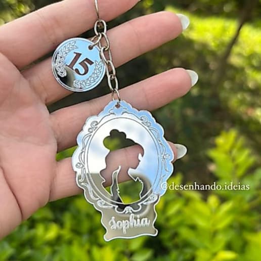 Kit Chaveiros Personalizados Coleção Debutante - Lembrancinhas Mimo e Brindes para Festas em Acrílico - Personalizável