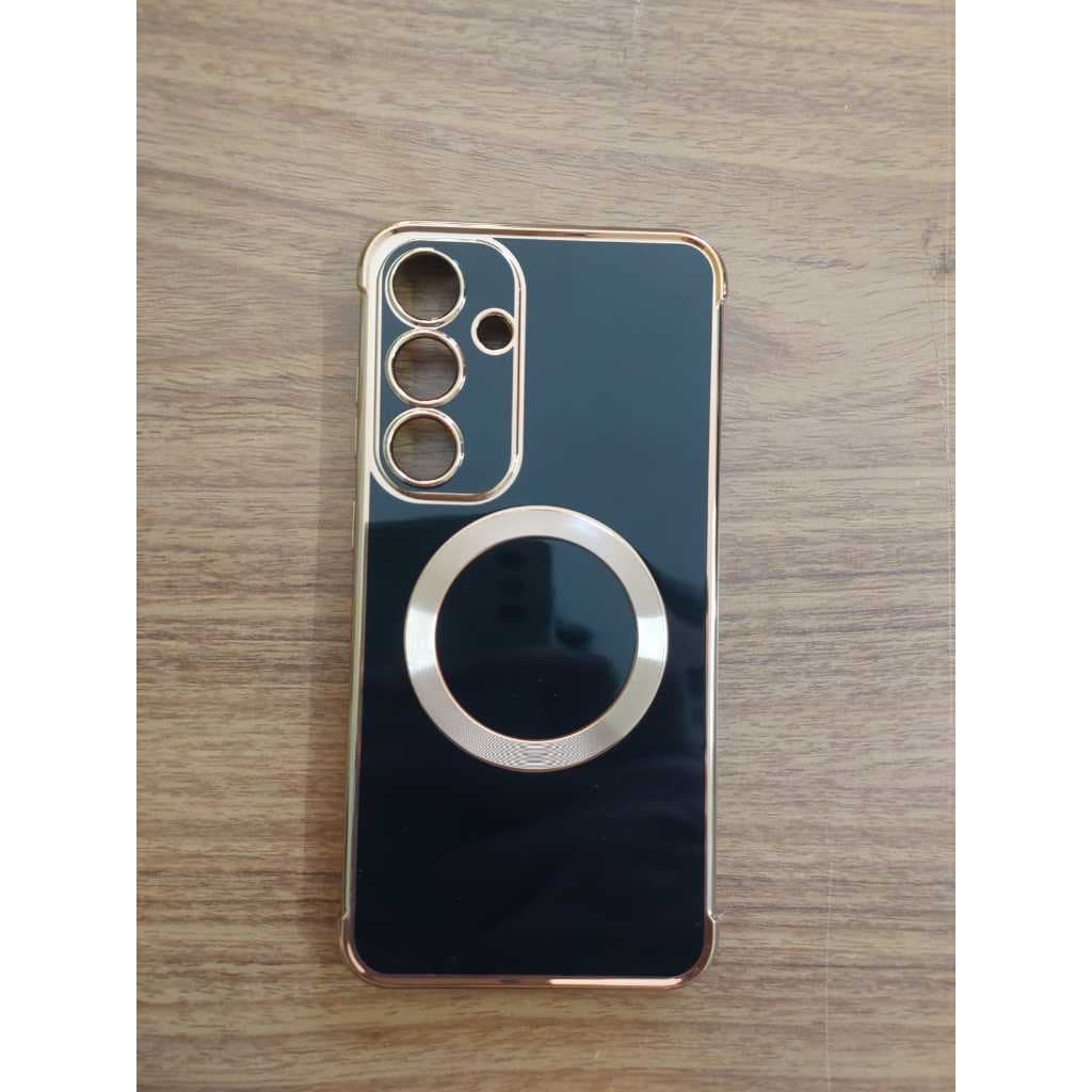 Capa Capinha Luxo Premium Compatível Samsung Galaxy S24 Plus MagSafe Preto e Dourado Anti Impacto