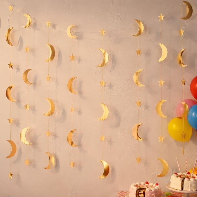 Bandeirinha Luas e Estrelas Dourada Decoração Festa Aniversário Decorar Painel Banner Mesa