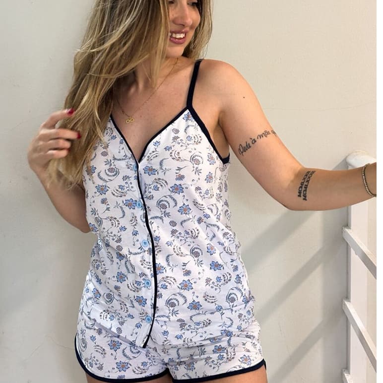 PIJAMA FEMININO BOTÃO FLORAL ALCINHA