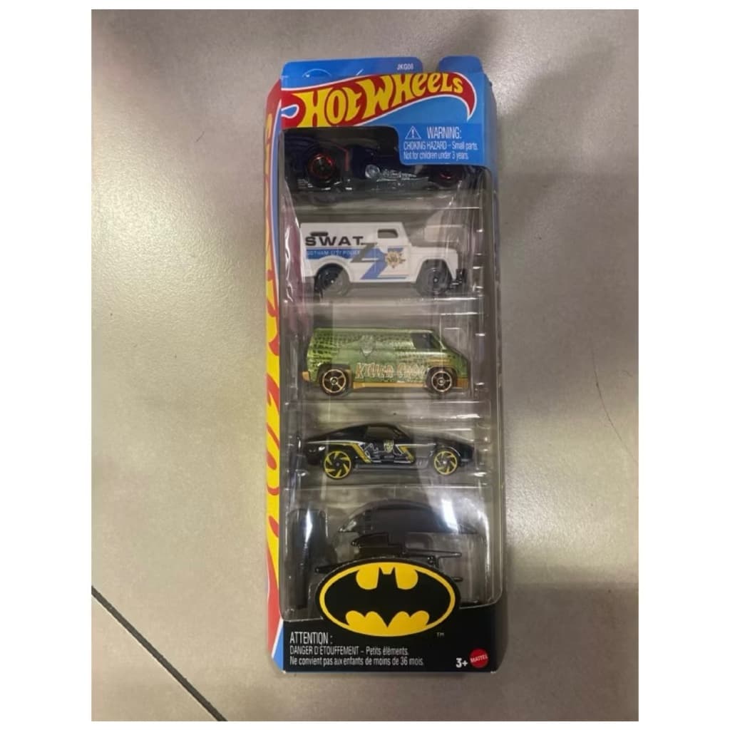 Pack com 5 carrinhos Hot Wheels Batman