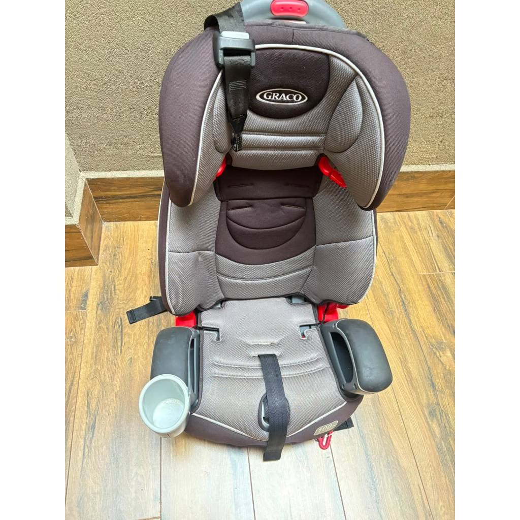 Cadeirinha de bebê para carro Graco (usado)