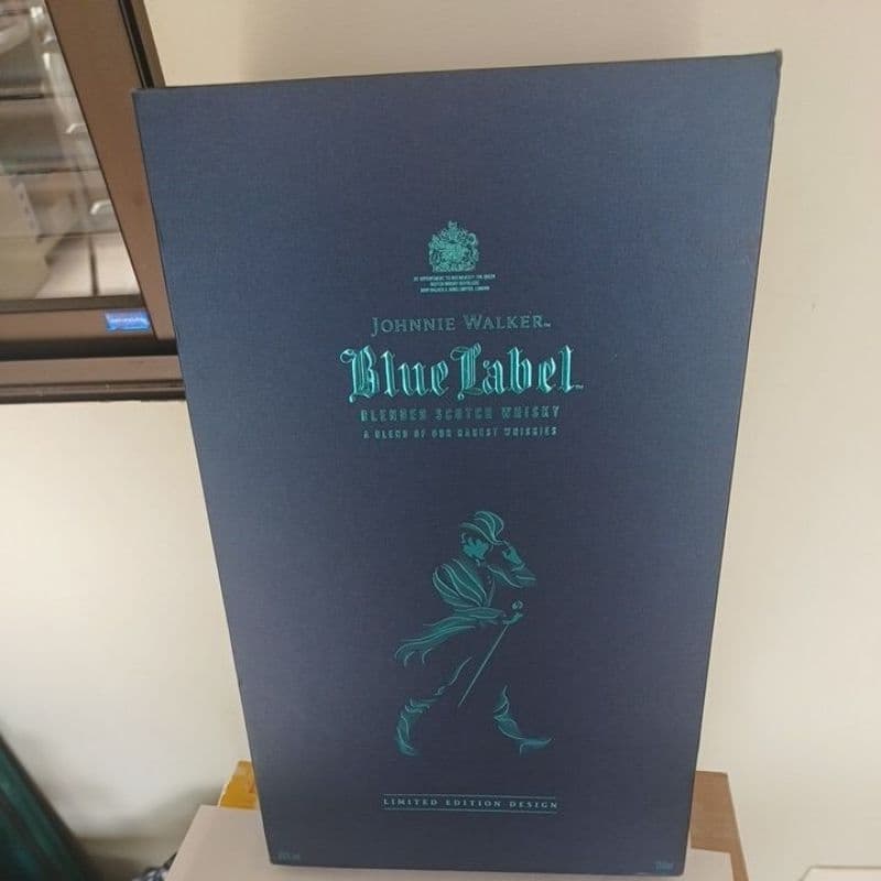 caixa Johnnie Walker  Blue label usada original conservada top