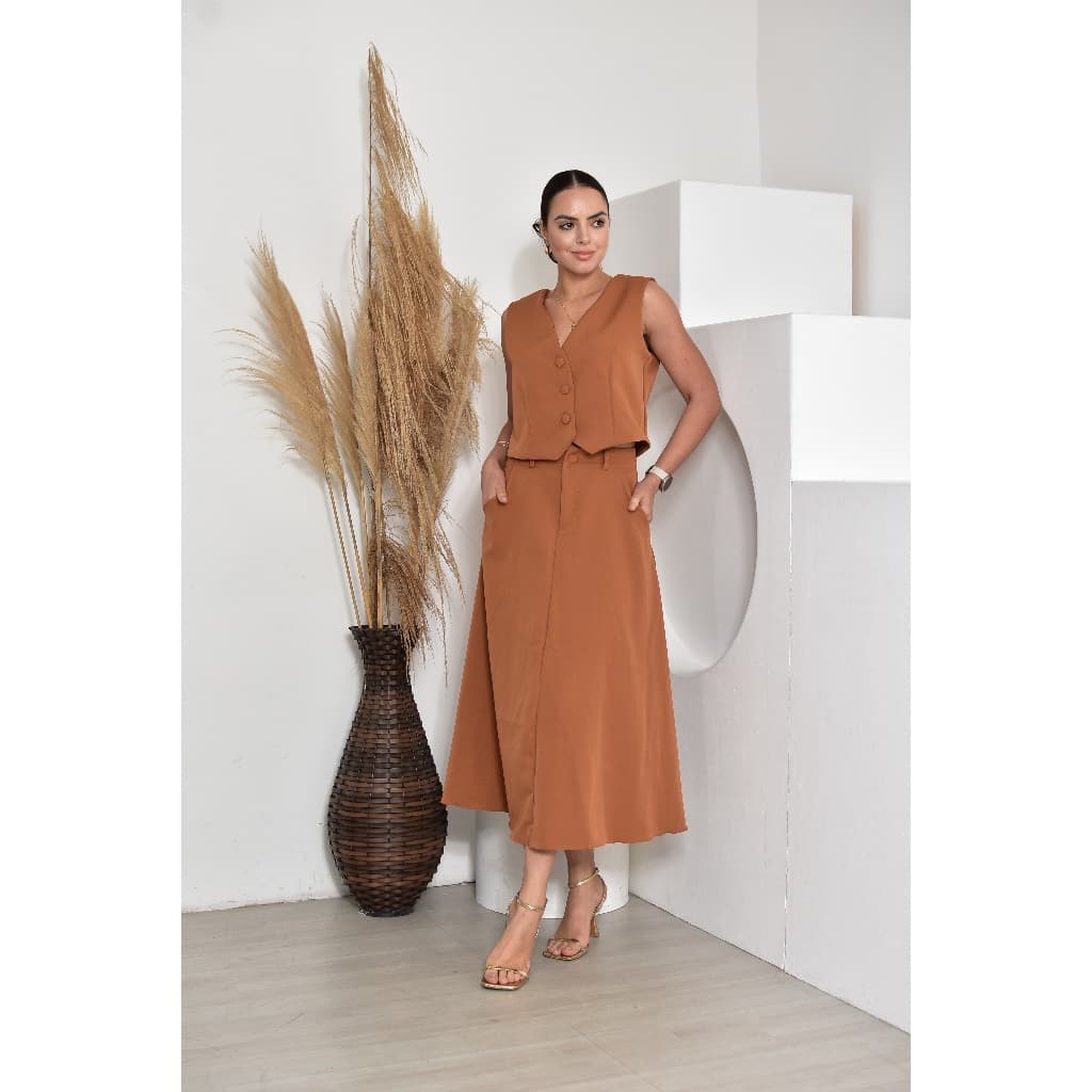 Elegante Conjunto Saia rodada midi en Alfaiataria premium, caimento impecável moda Evangelica