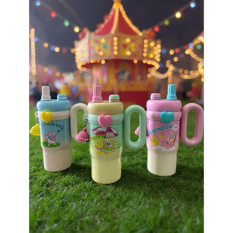 Garrafa Térmica Infantil 850ml – Edição Especial com 2 Bicos, Alça e Chaveiro Envio Imediato