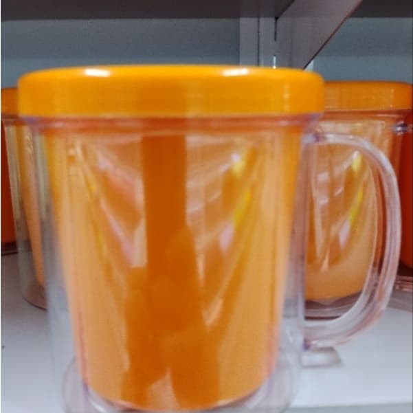 Copo com alça para criança, Helsim.