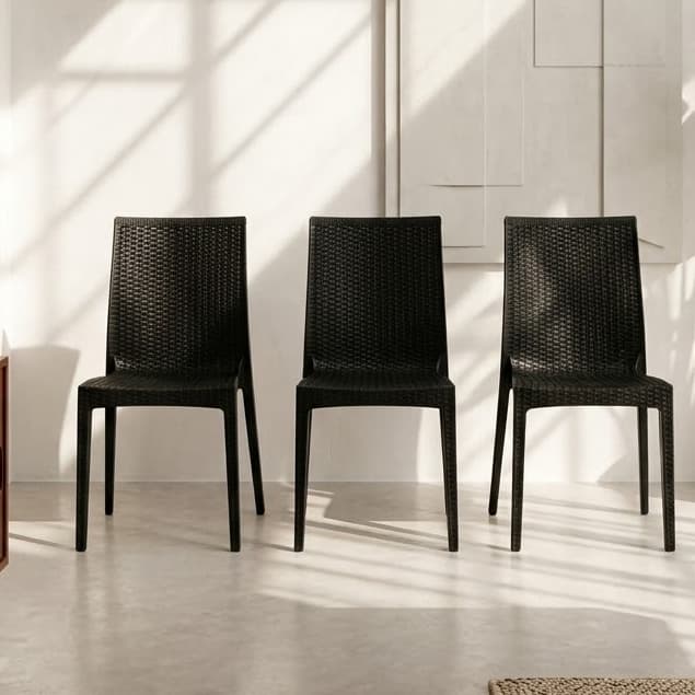 Kit 3 Cadeiras Rattan Aposte no Contraste: Cadeira Rattan Preta para um Visual Moderno