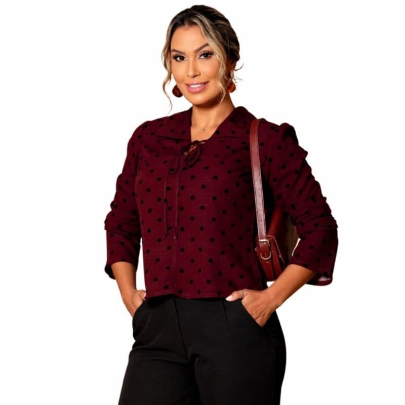 Camisa social Ana confeccionada no linho com amarração e detalhes