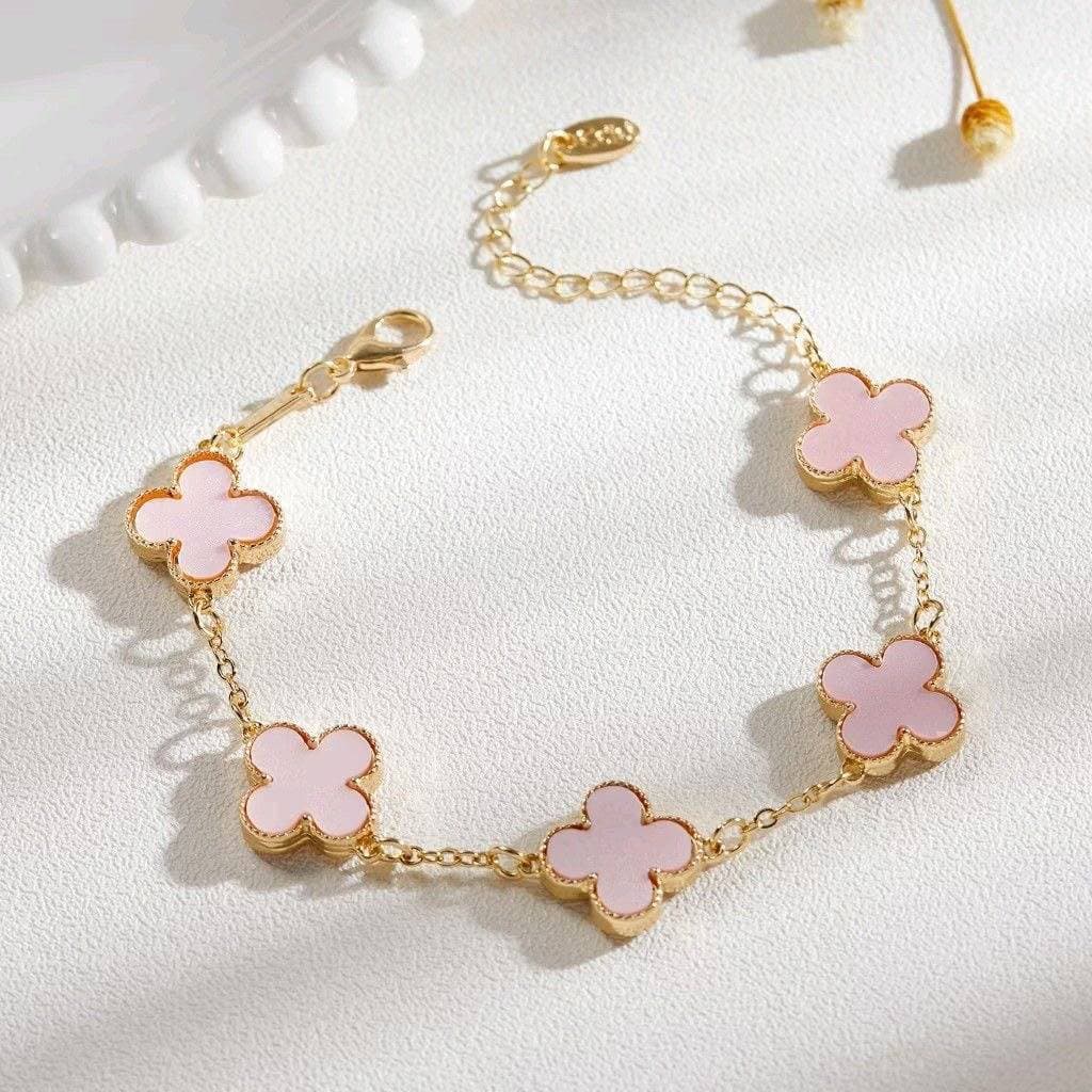 Pulseira Dourada Trevos Zircônia Rosa Banhada a Ouro 24k