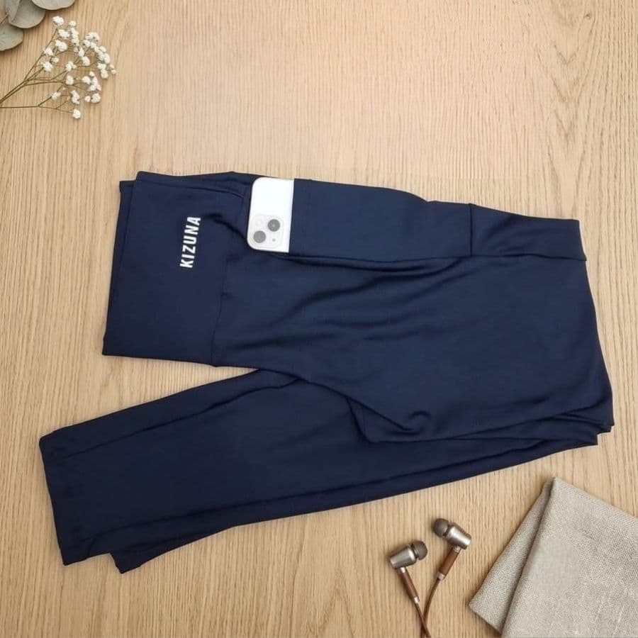 Calça Legging Feminino Cintura Alta com Bolso Tecido Grosso Zero Transparencia Academia e Treino SuperElástica e Fitness