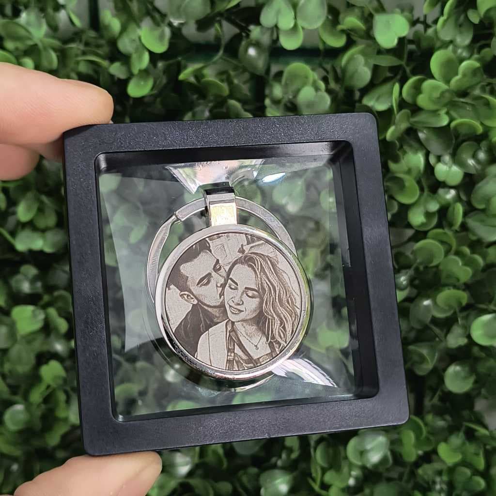 Chaveiro Redondo Personalizado com foto - frase - gravações a laser - casais - família - dia dos namorados - presente