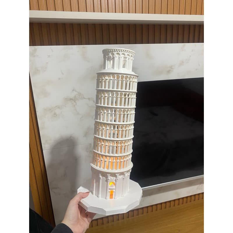 Torre de Pisa Decorativa Com Led- GRANDE