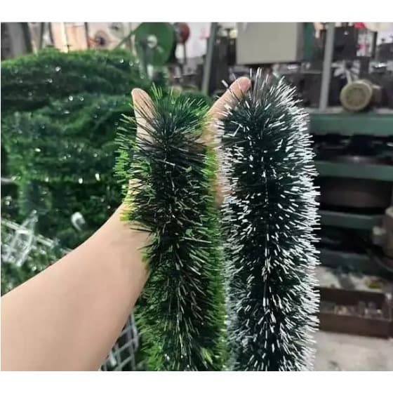Festão de Natal Verde efeito Neve Enfeite de Árvore de natal Festas 2m x 17cm