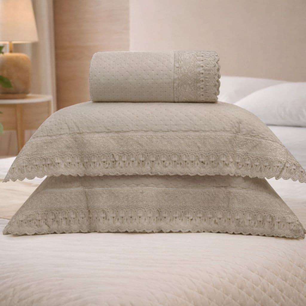 Colcha King Appel Bordare Premium com Renda Sofisticada 3 Peças Avelã
