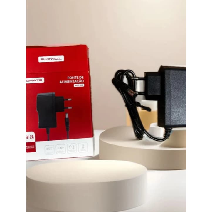 Fonte Tomate MTT-052 5V 2A Bivolt P4 5,5mm para TV Box