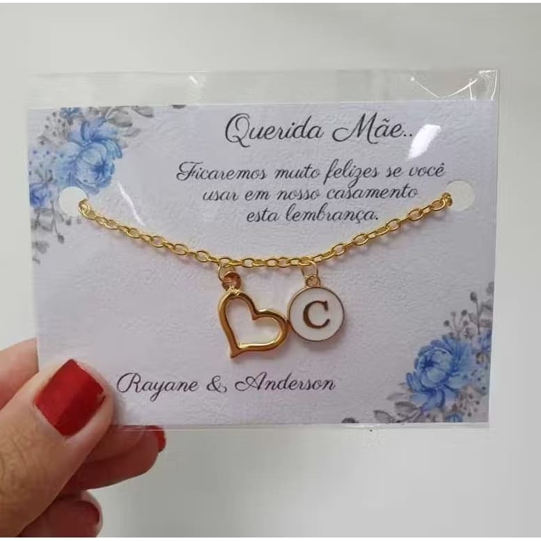 pulseira dourada com letra inicial do nome para Casamento Batizado Aniversário