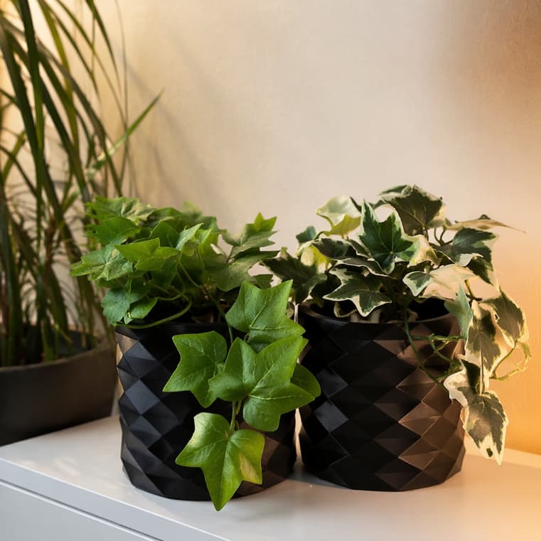 Kit 2 Vasos De Plantas Geométrico Preto | Suculenta Premium, Resistente, Ideal para Sala, Escritório e Decoração