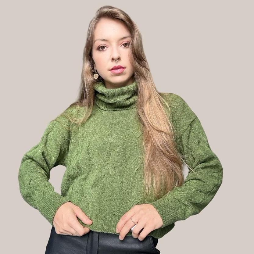 Blusa Feminina Cropedd Tricot Mousse Acrilico Gola Alta Oversize Moderno Inverno
