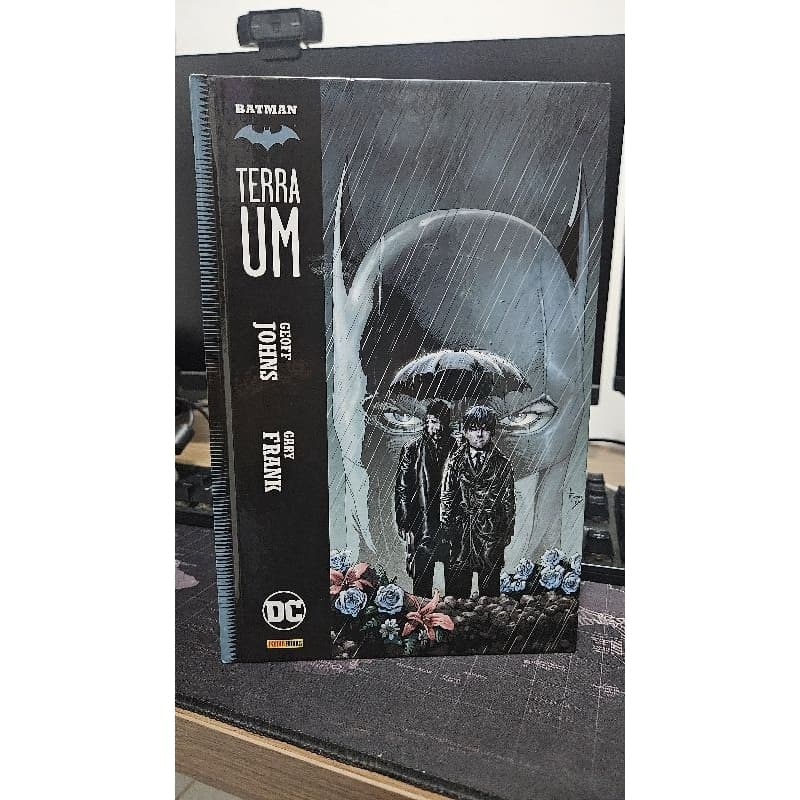 Batman - Terra Um