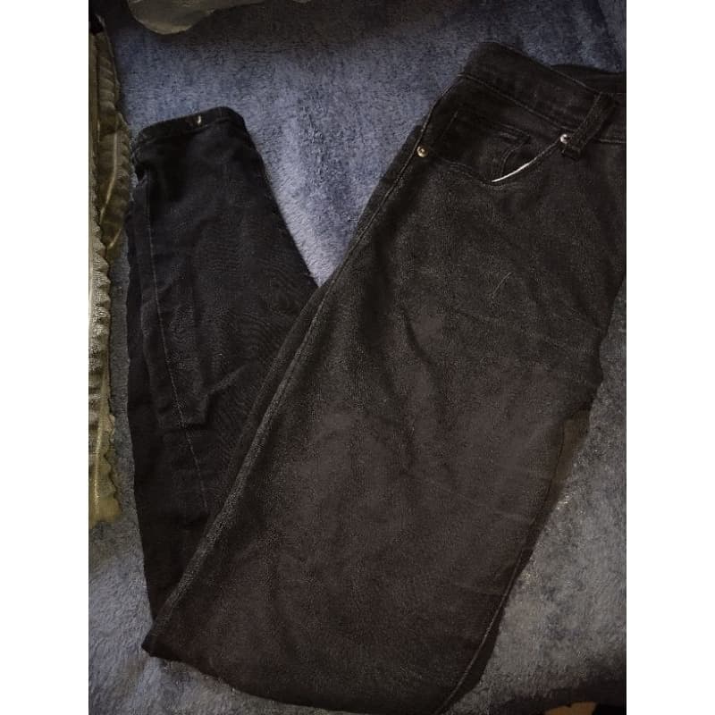 coleção de roupas jeans, brechó online, short, calça jeans, anos 2000