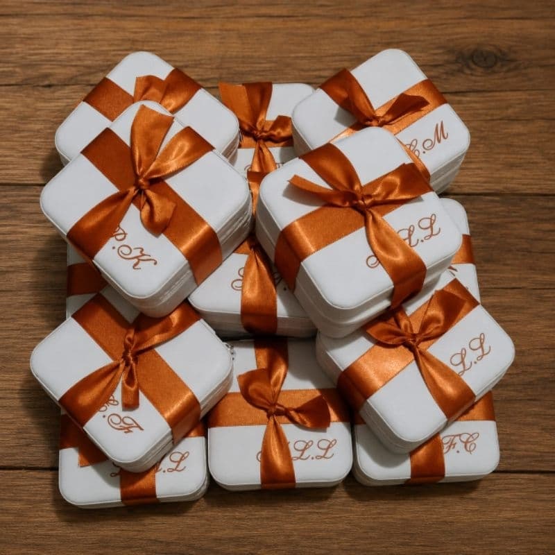 10 Porta Joia Personalizado com Nome Iniciais para Madrinhas de Casamento ou Presente Compacto