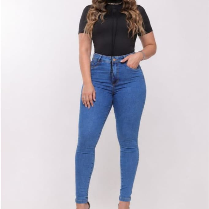 Calça Jeans Feminina Skinny Com Lycra Cintura Alta Modela Corpo