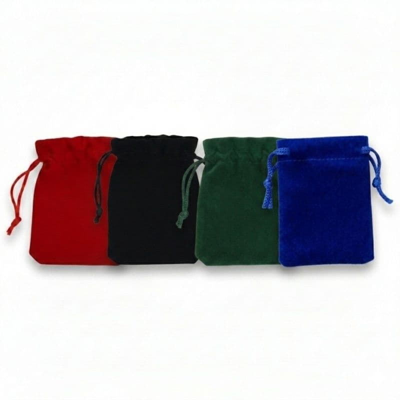 Kit De 20 A 58 Saquinhos De Veludo Premium Tamanho 7x9-CM P/Joias Brincos Presentes Na Cor Preto Azul Verde e Vermelho.