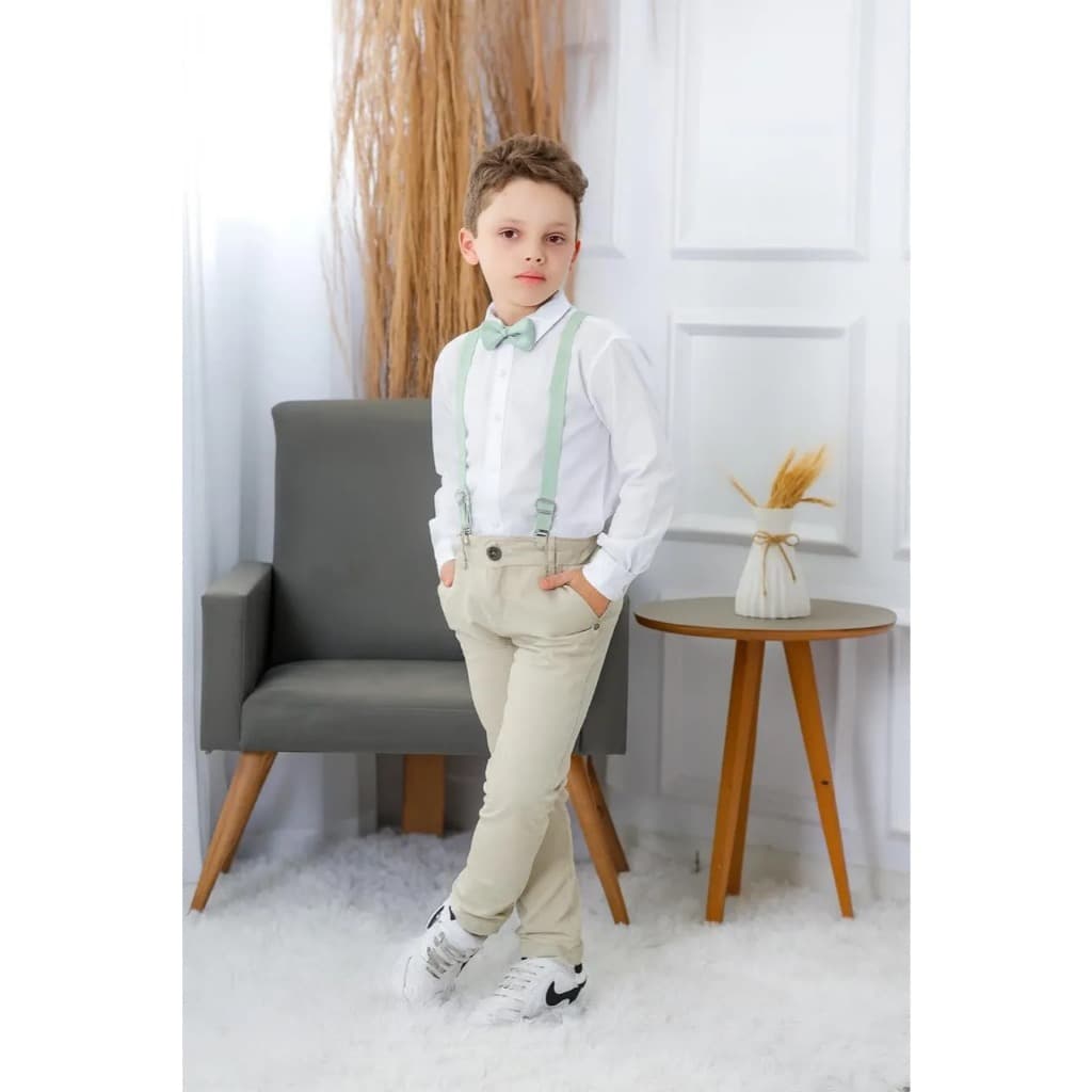 Calça Nude com Camisa Manga Longa Branca e Kit Gravata e Suspensório Menta Infantil