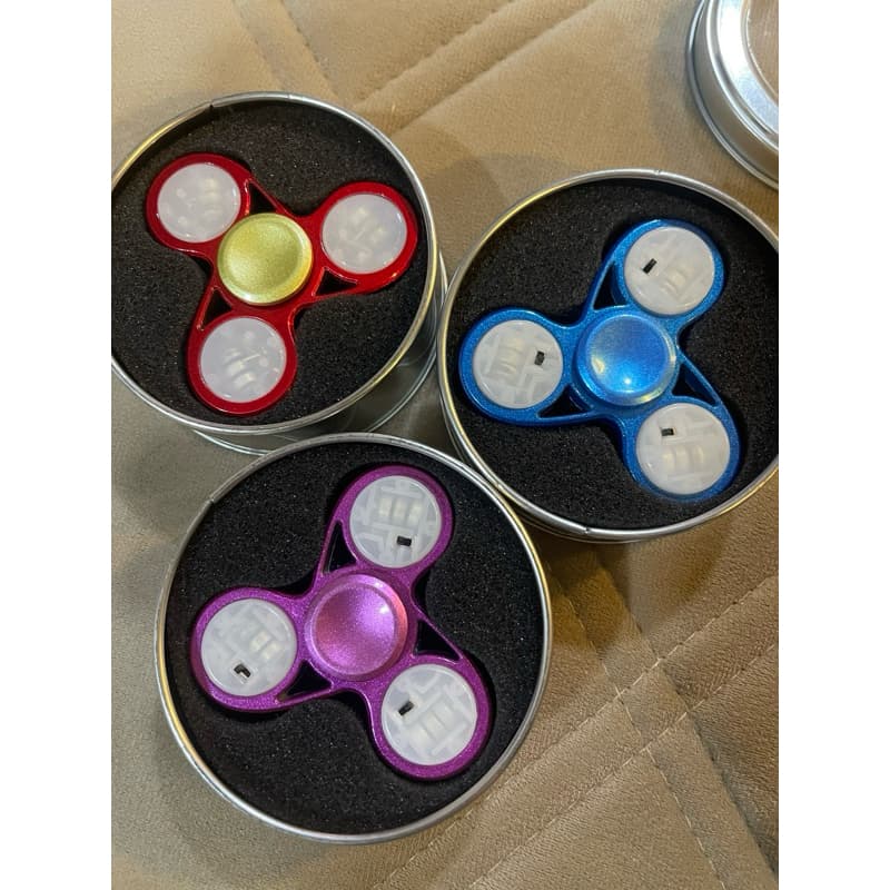 Fidget Hand Spinner Anti estresse Metálico De Qualidade Bom e Divertido