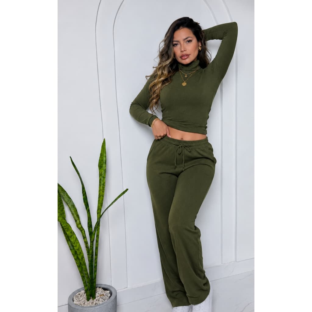 Conjunto Feminino Inverno em Tecido Ribana Canelado Elegância e Conforto a corpo