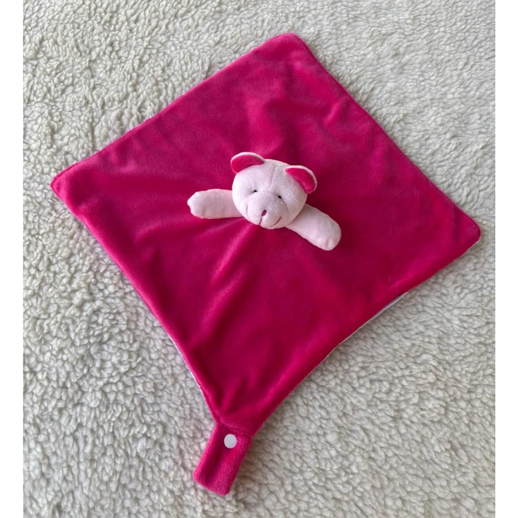 Naninha com prendedor de chupeta antialérgica em plush