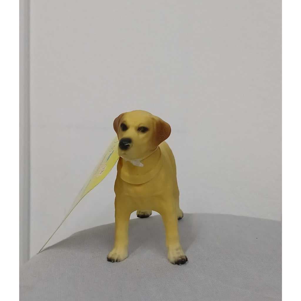 Mini Boneco de Brinquedo Cão Labrador VB458 de Vinil DB Brinquedos
