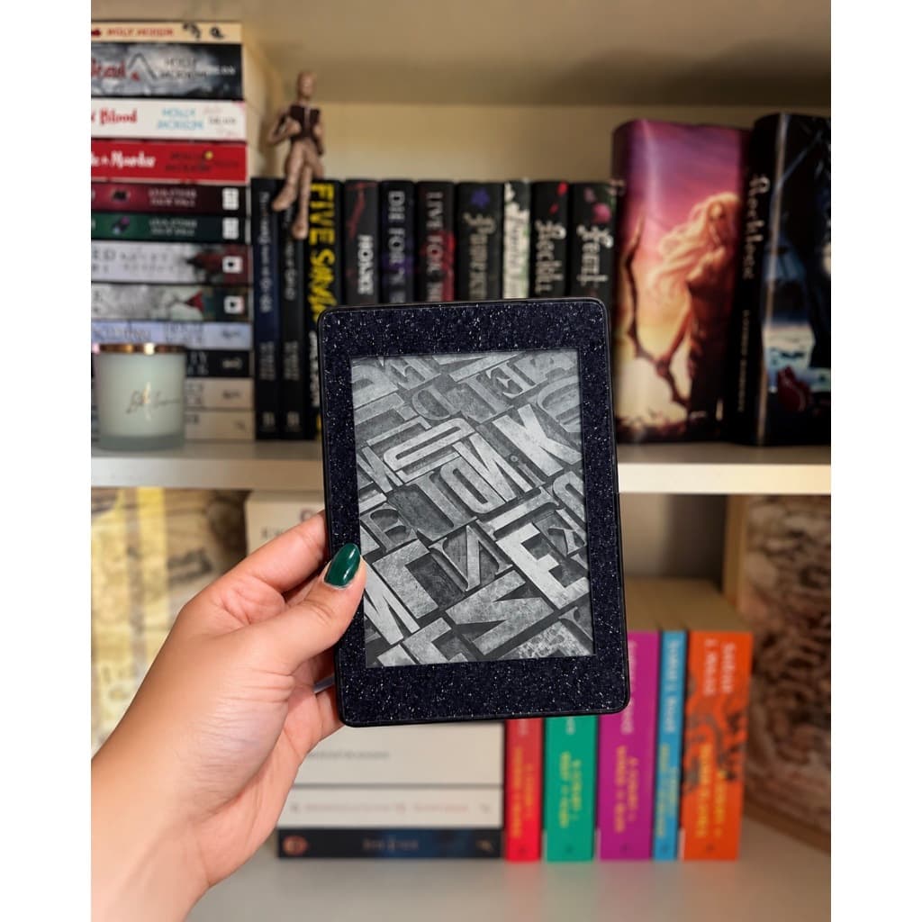Película Adesiva Skin para Kindle | Vinil com Laminação Glitter + Adesivos de Brinde – Coleção BrilhArt