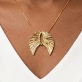 Colar Feminino Longo Dourado Pingente Folha Delicado Elegante.