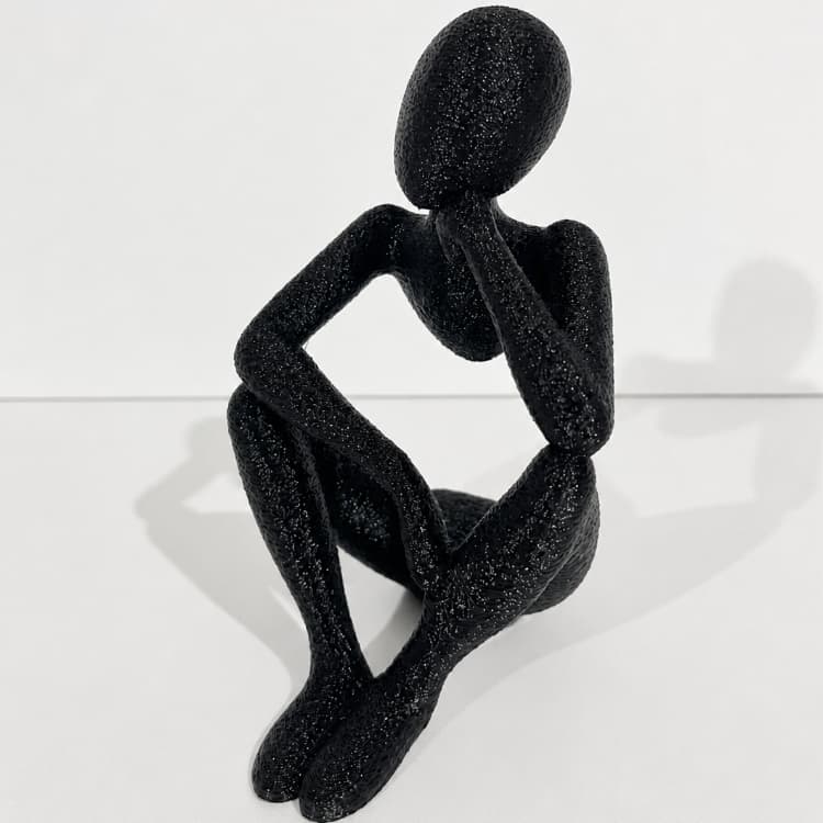 Escultura Decorativa Pensador Moderna em Plástico | Estátua Minimalista para Sala, Escritório e Estante