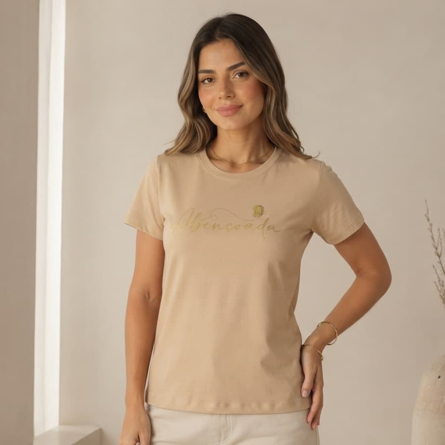 Blusa T-shirt Feminina Abençoada Algodão Peruano Camiseta Casual Gola Careca Manga Curta Estampa Delicada Luxo
