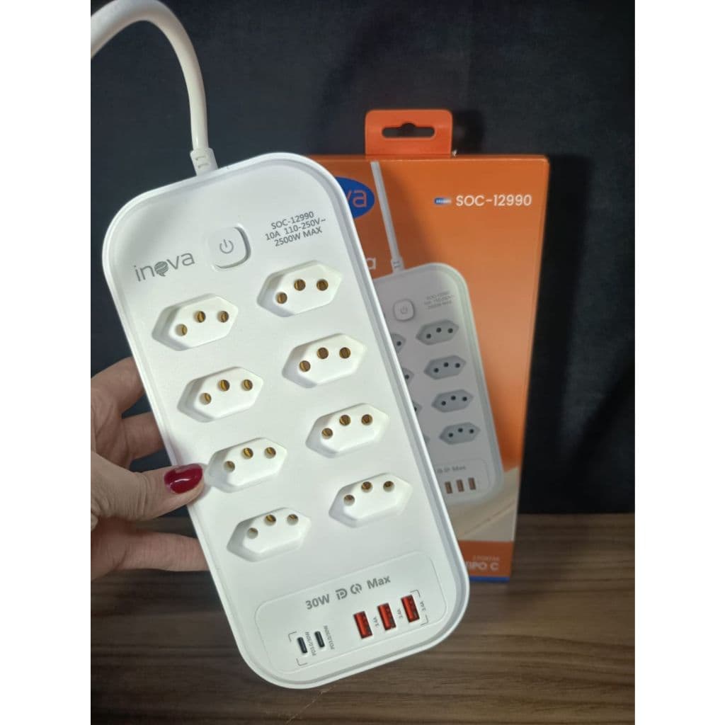 Filtro De Linha Régua Extensora Inova 30W  SOC-12990 PD+QC 8 Tomadas Com 3 Entradas USB 2 TIPO C Extensão