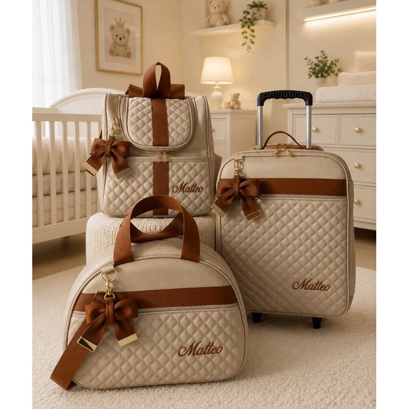 Kit bolsas personalizadas  com nome do bebê  três  peças