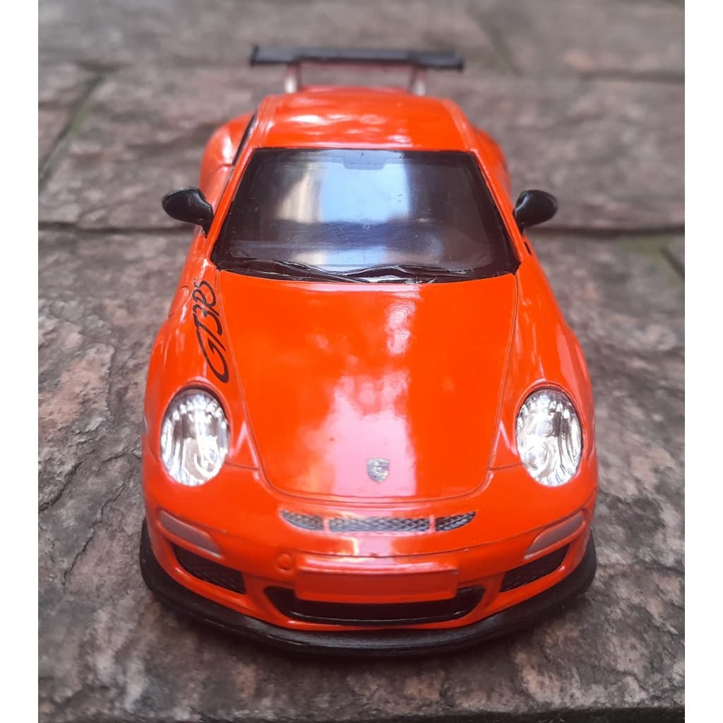 Miniatura Porsche 911 GT3 RS 2010 Laranja Onix Kinsmart 1:36 Metal e Fricção